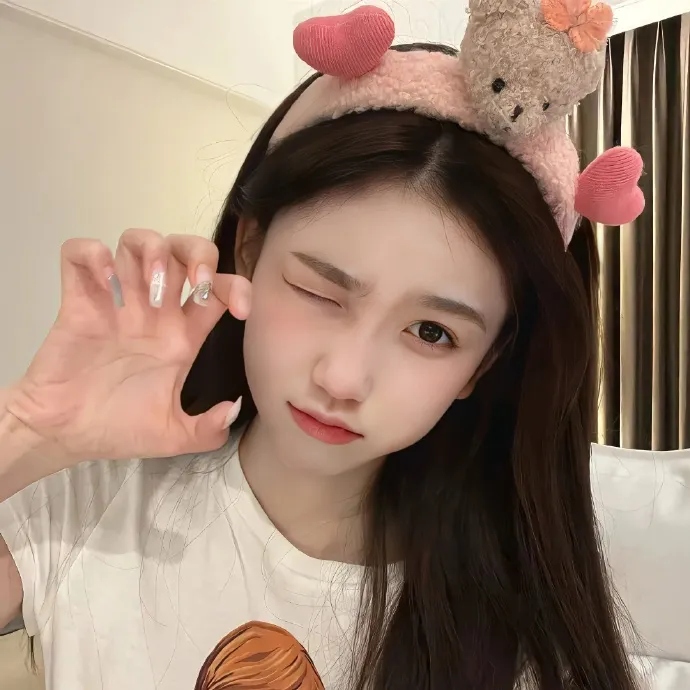 知名编剧拖欠片酬，导演当场摔剧本，连续多日持续发酵